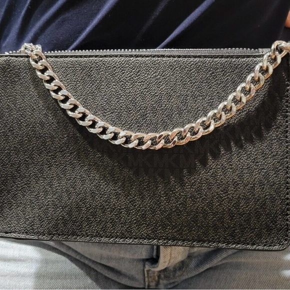 Michael Kors Signature Belt Bag - Picture 3 of 12